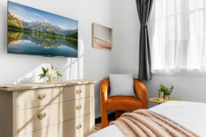 Central City Villa perfect for up to 12-guests